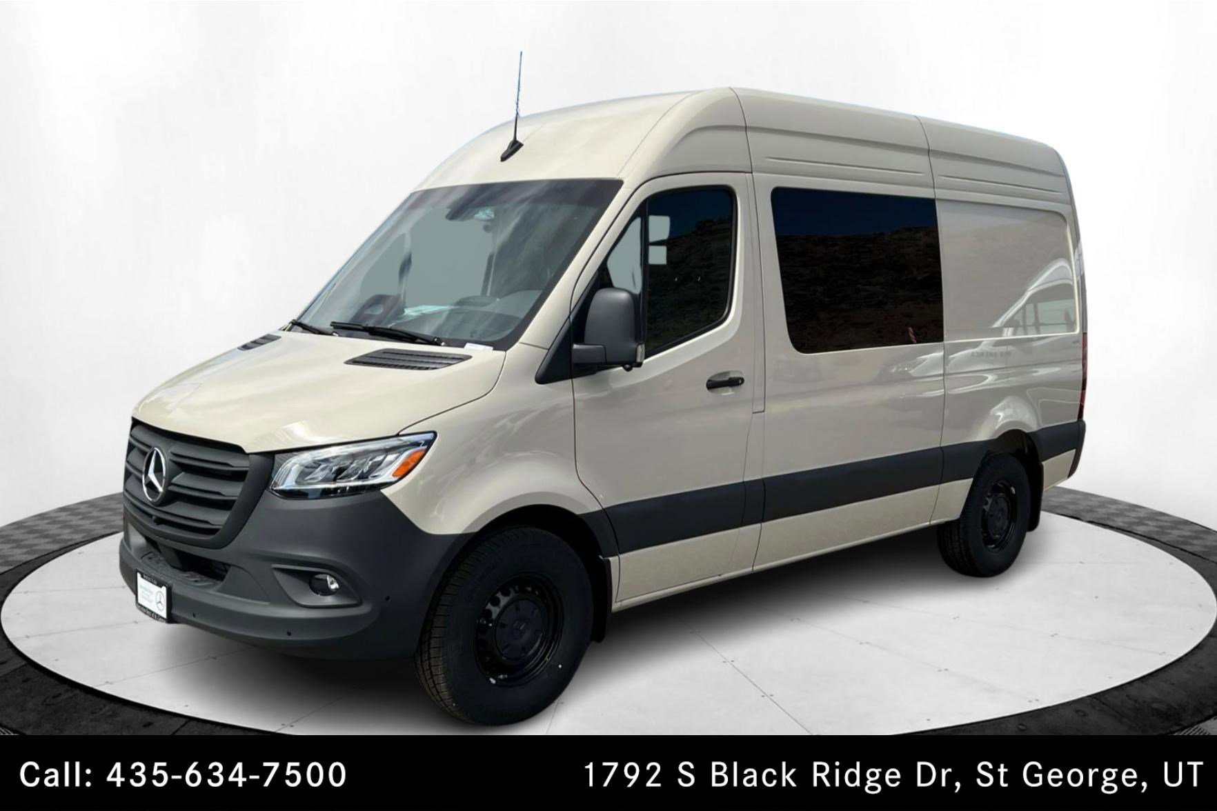2025 Mercedes-Benz Sprinter Crew Van Base's photo