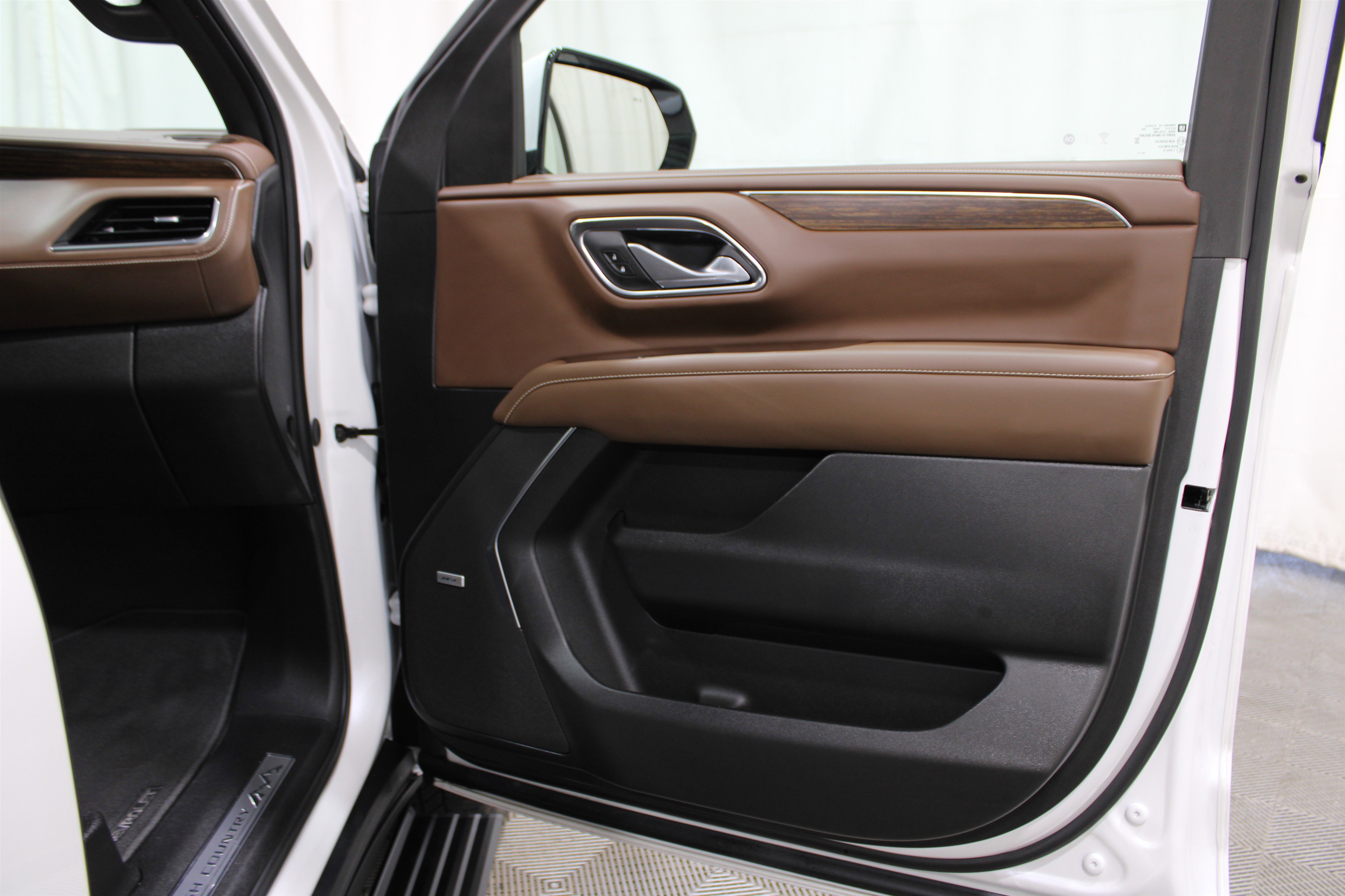 2023 Chevrolet Tahoe High Country photo 16