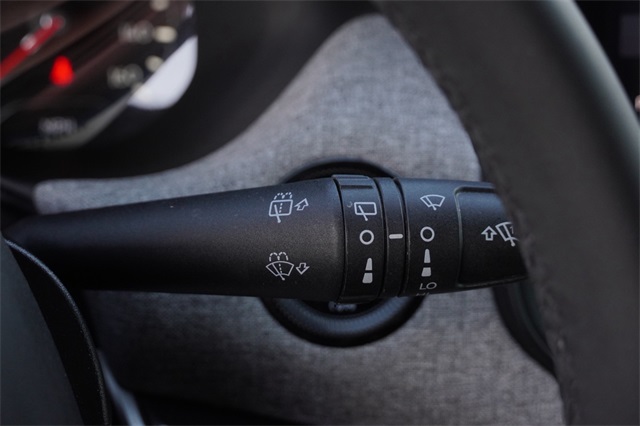 2023 Jeep Compass Latitude photo 28