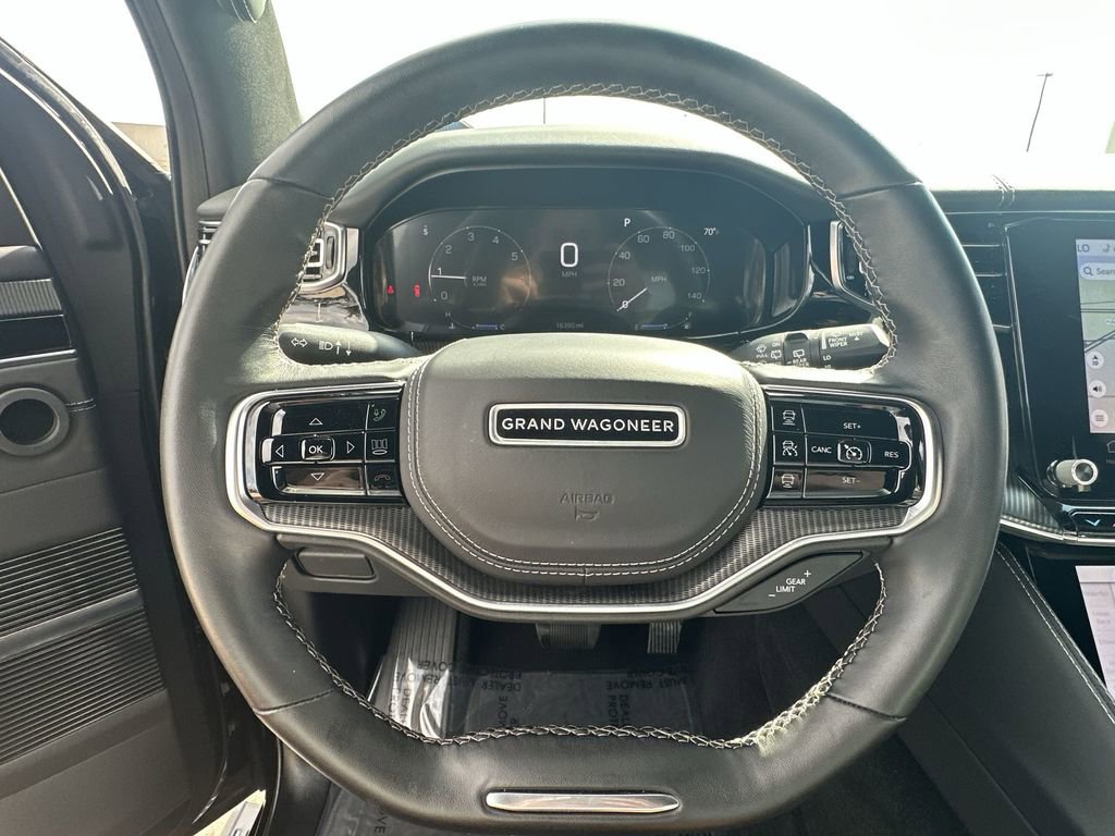 2023 Jeep Grand Wagoneer II photo 30