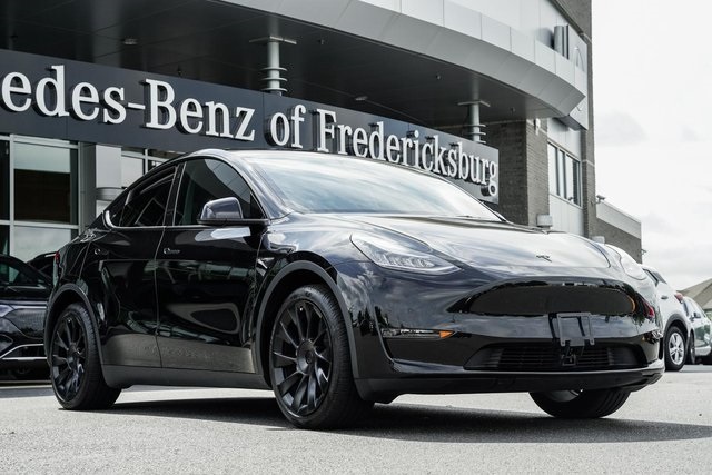 Used 2022 Tesla Model Y Long Range with VIN 7SAYGDEE4NA016141 for sale in Northfield, Minnesota
