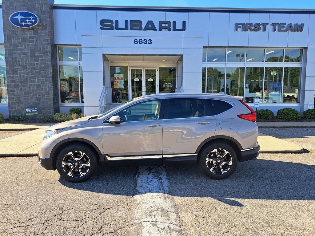 2019 Honda CR-V Touring photo 3