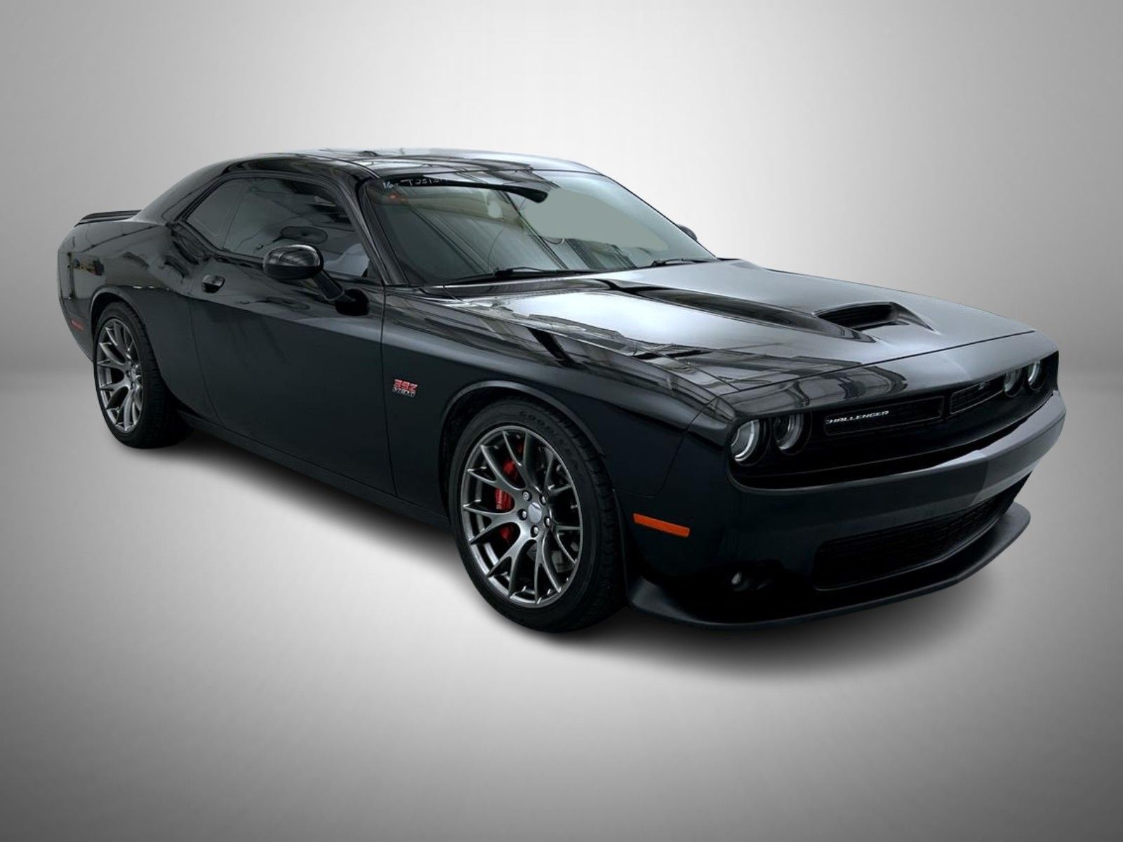 2016 Dodge Challenger SRT8 392 photo 3