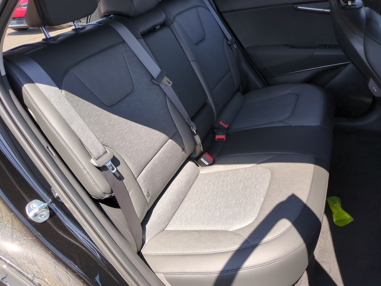 2024 Kia Niro EV Wave photo 25