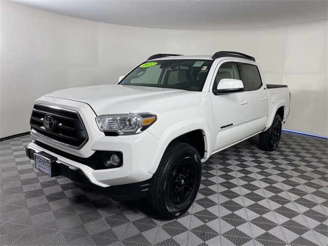 2022 Toyota Tacoma SR5 photo 3