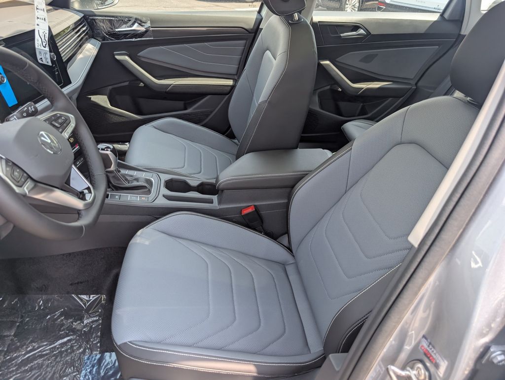 2025 Volkswagen Jetta 1.5T SEL photo 11