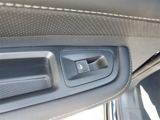 2026 Volkswagen Atlas Cross Sport SE Technology photo 12