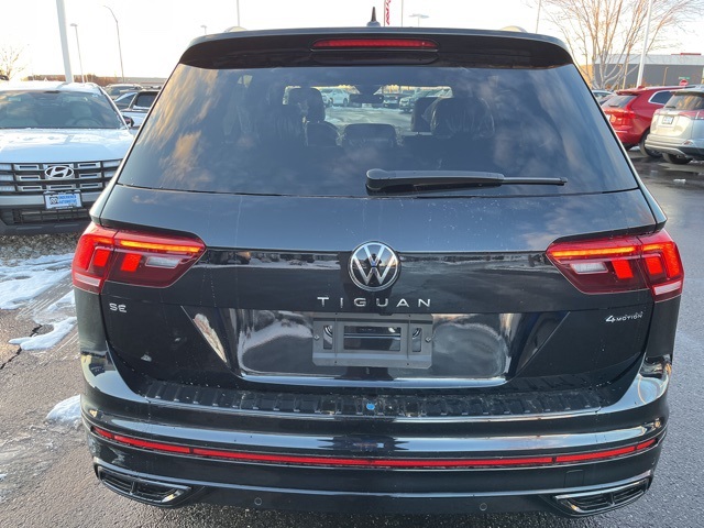 2024 Volkswagen Tiguan SE R-Line Black photo 6