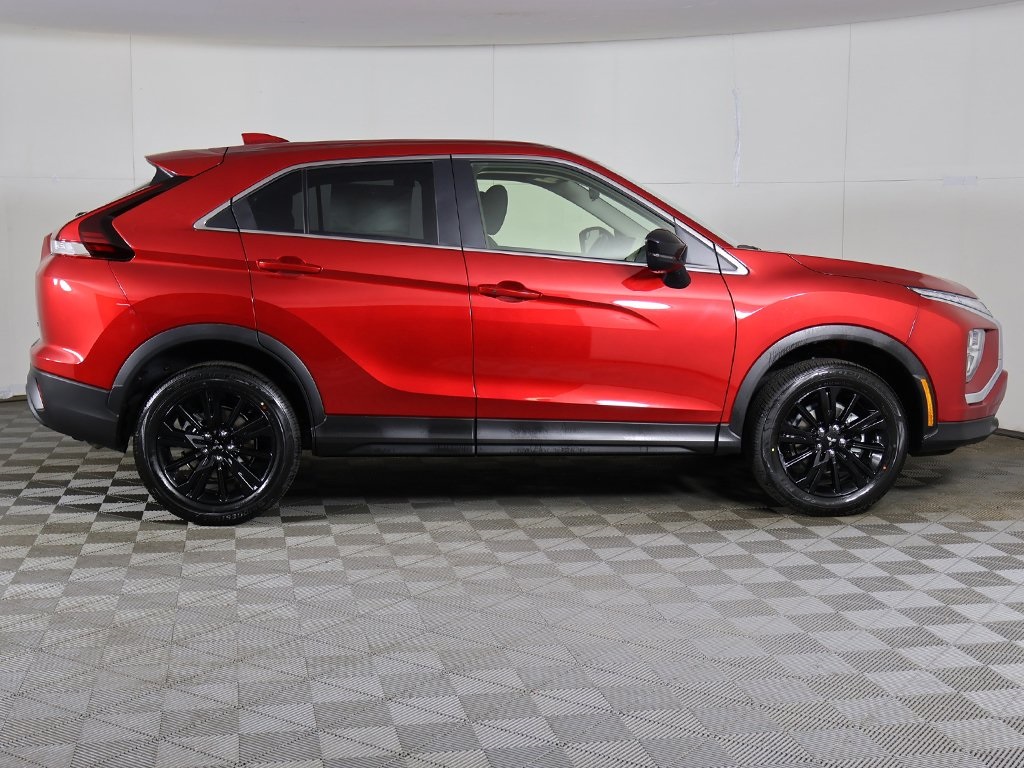 2025 Mitsubishi Eclipse Cross LE photo 25