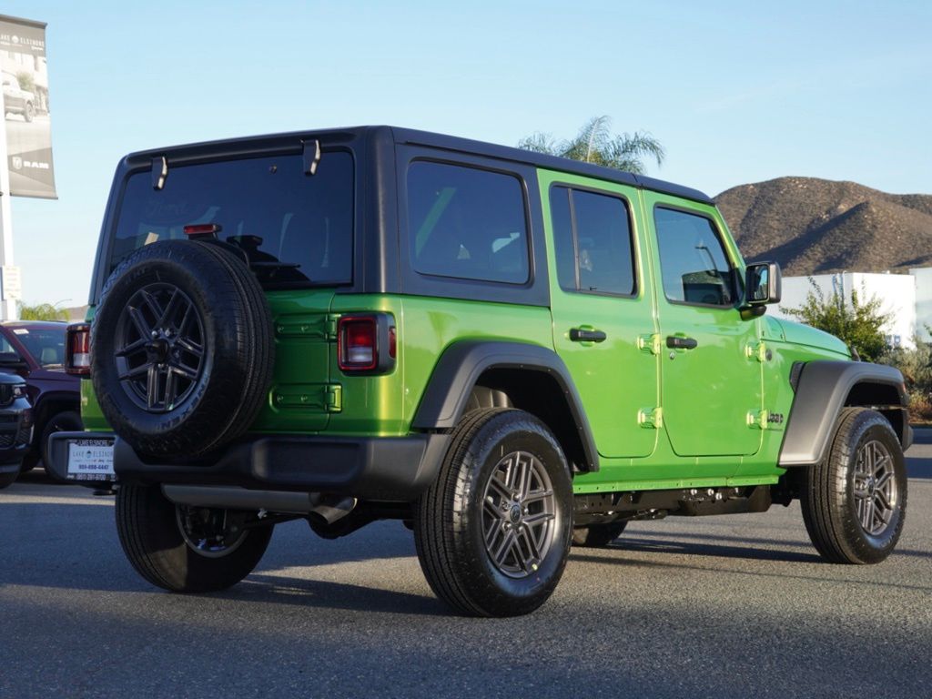 New 2026 Mojito Clear-Coat Exterior Paint Jeep 4-Door Sport S image 4