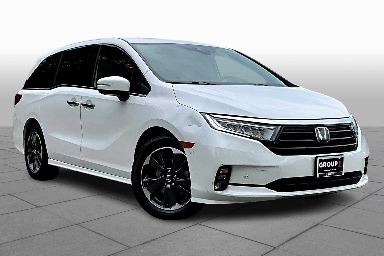 2023 Honda Odyssey Elite photo 2