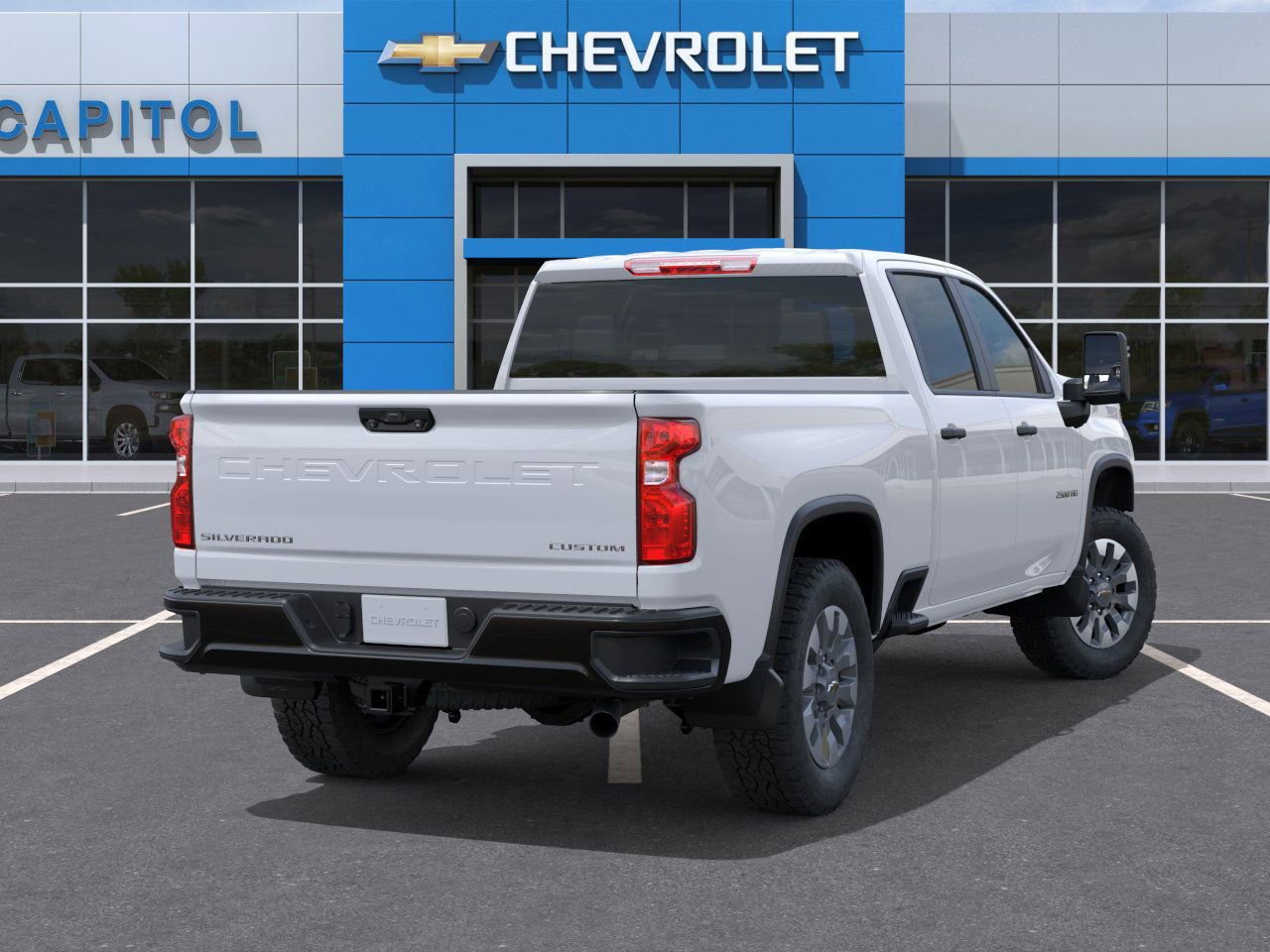 2025 Chevrolet Silverado 2500HD Custom photo 5