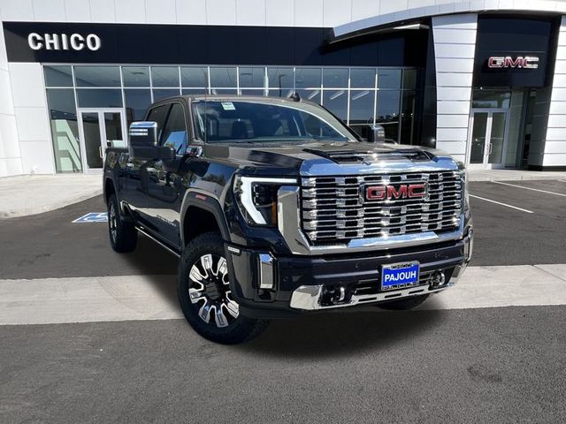 2025 GMC Sierra Denali's photo