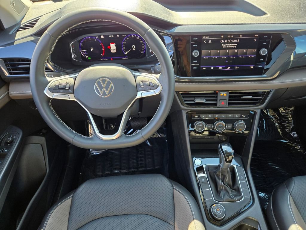 2022 Volkswagen Taos SEL photo 13