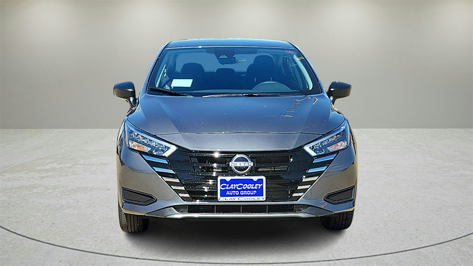 2025 Nissan Versa 1.6 S photo 2