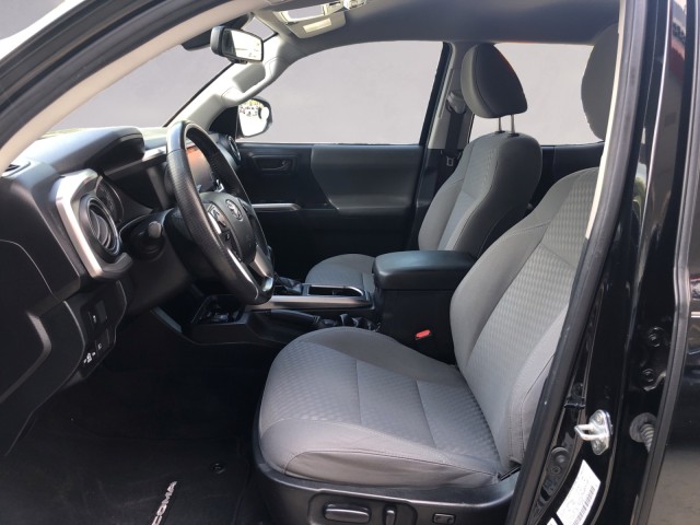 2021 Toyota Tacoma SR5 Double Cab V6 photo 7