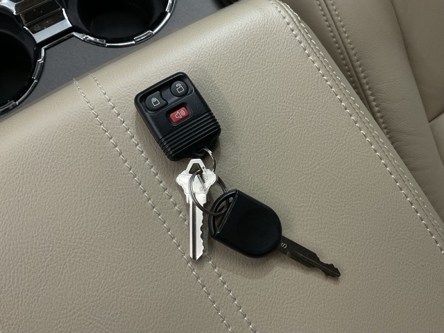 2008 Ford F-250 photo 23