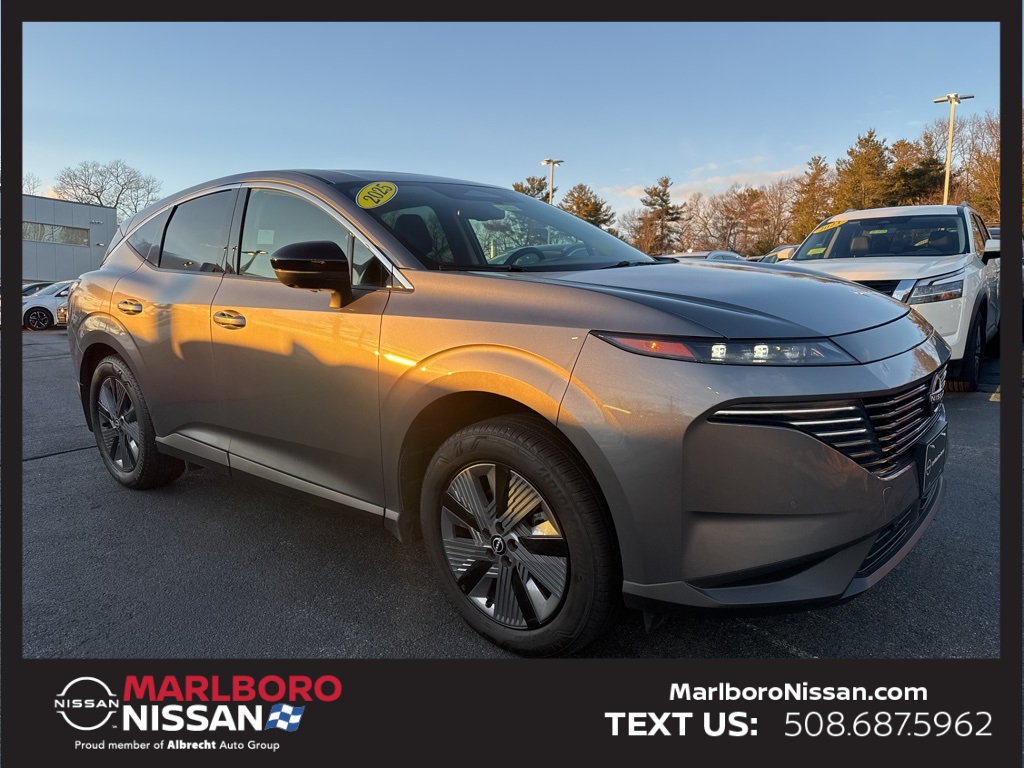 2025 Nissan Murano SL's photo