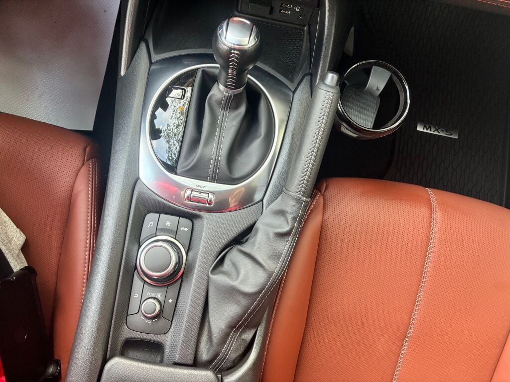 2023 Mazda MX-5 Miata RF Miata Grand Touring photo 17