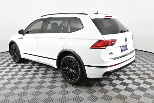 2022 Volkswagen Tiguan SE R-Line Black photo 8