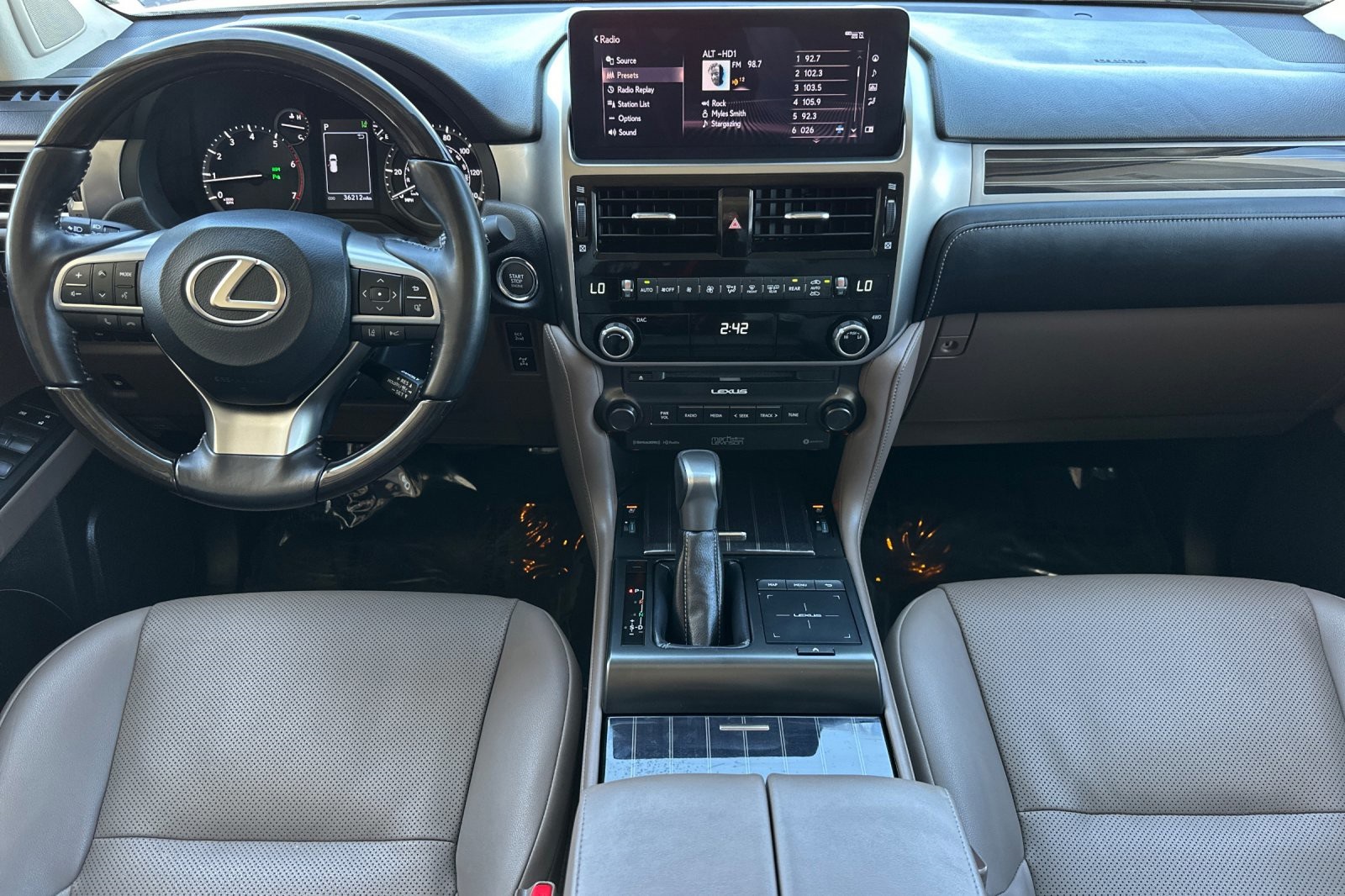 2023 Lexus GX 460 photo 17
