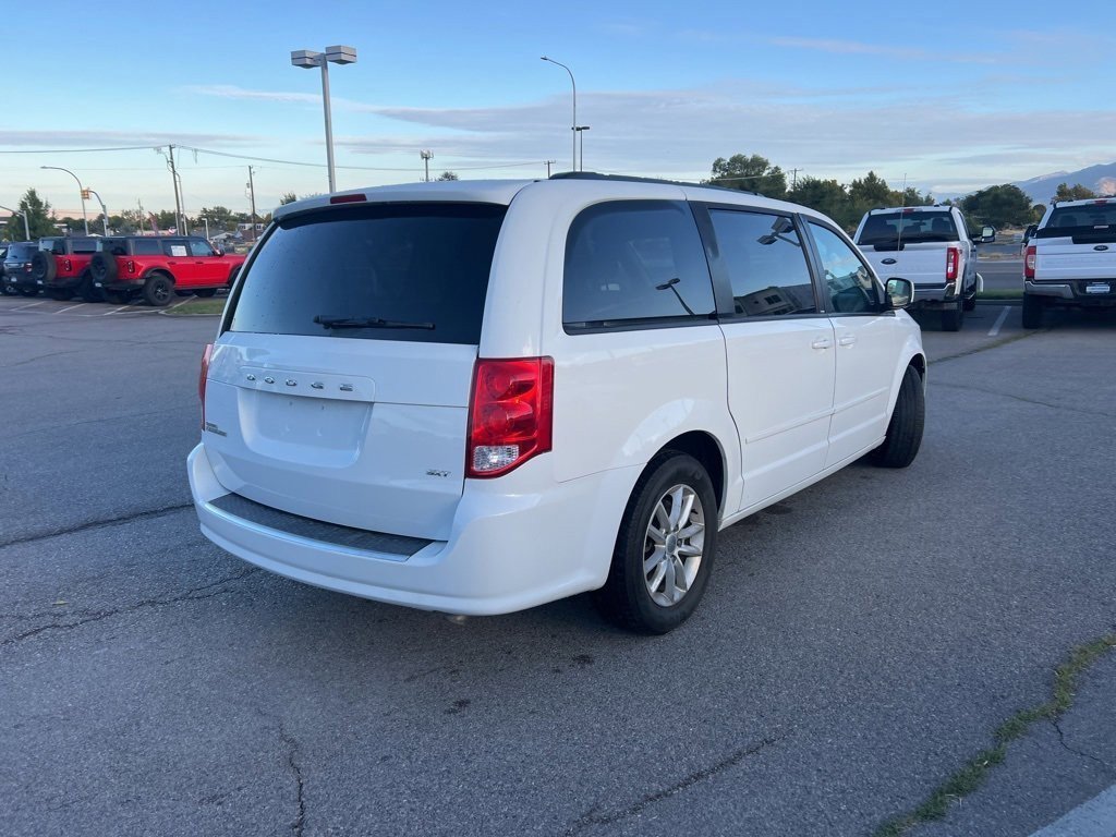 2014 Dodge Grand Caravan SXT photo 5