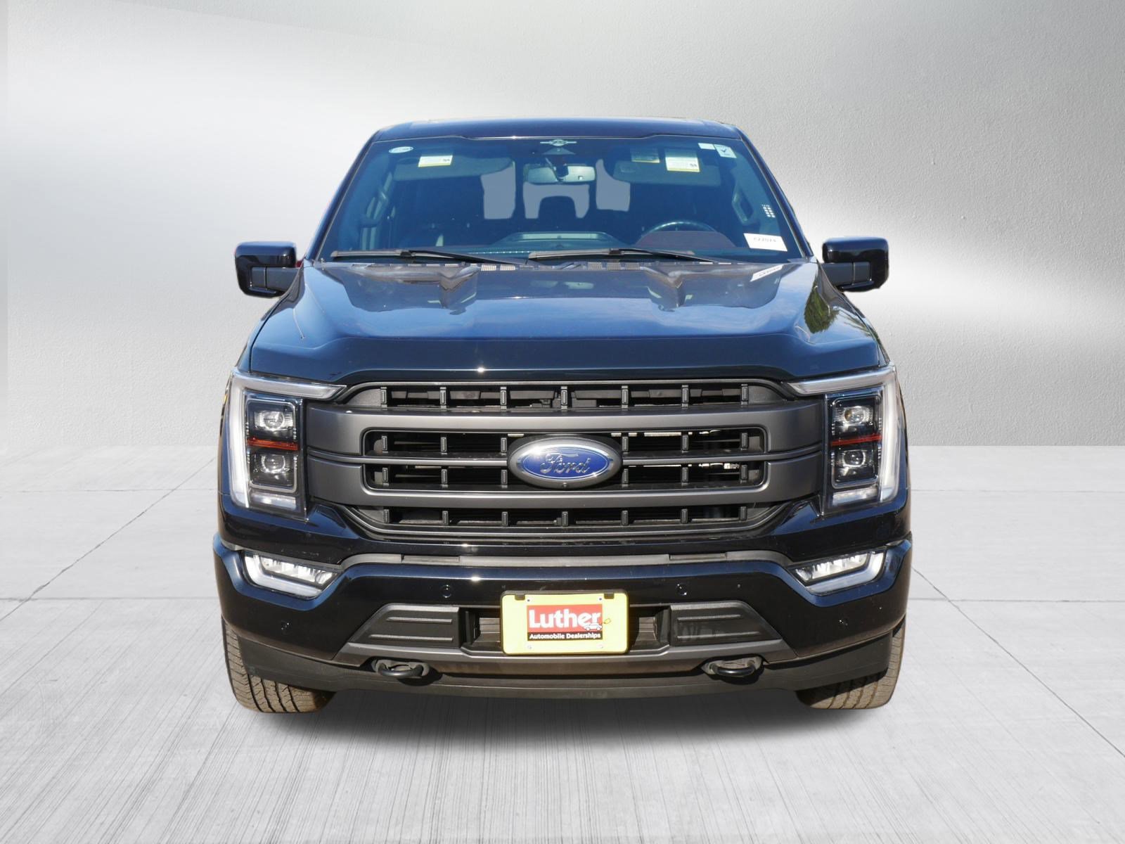 2023 Ford F-150 Lariat photo 2
