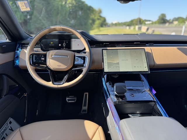 2025 Land Rover Range Rover Sport SE photo 13
