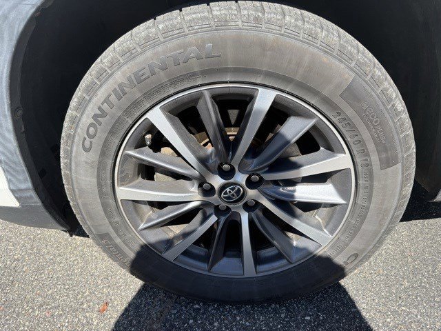 2019 Toyota Highlander XLE photo 3