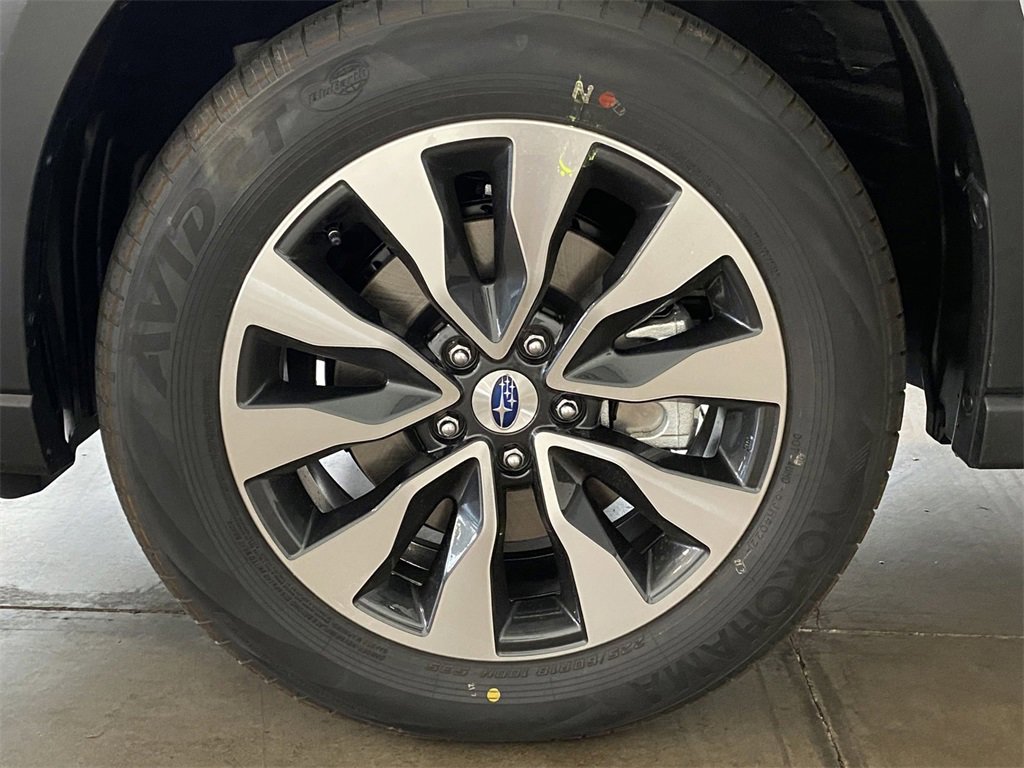 2025 Subaru Outback Limited photo 8
