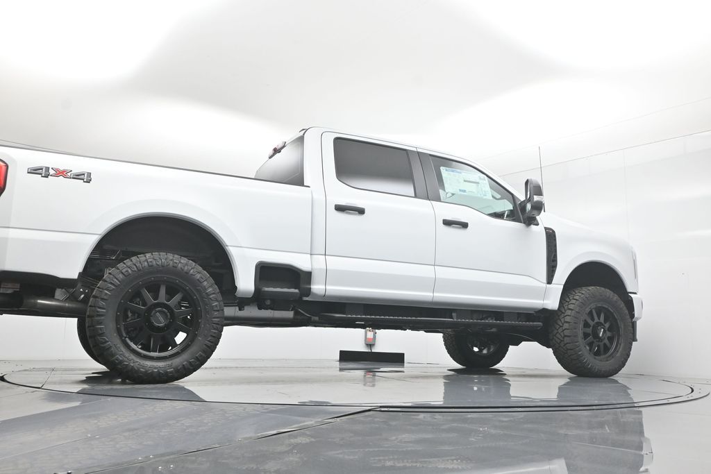 2025 Ford F-250 photo 49