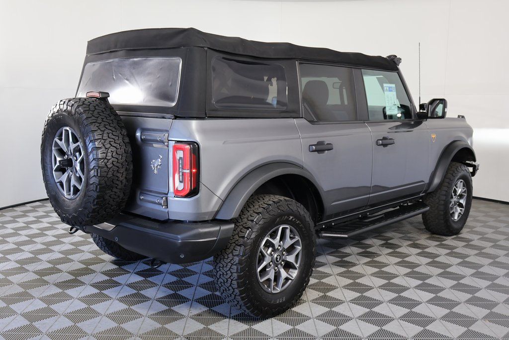 2022 Ford Bronco Badlands photo 4