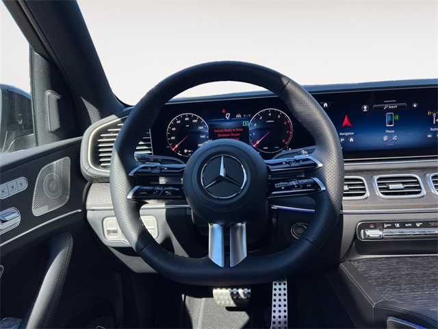 2025 Mercedes Benz GLS 450 4MATIC photo 12