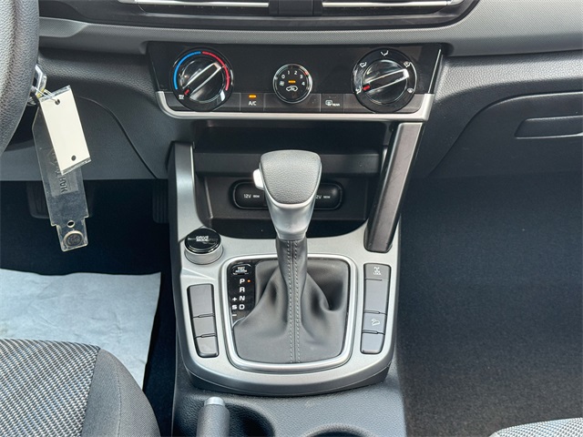 2023 Kia Seltos LX photo 25