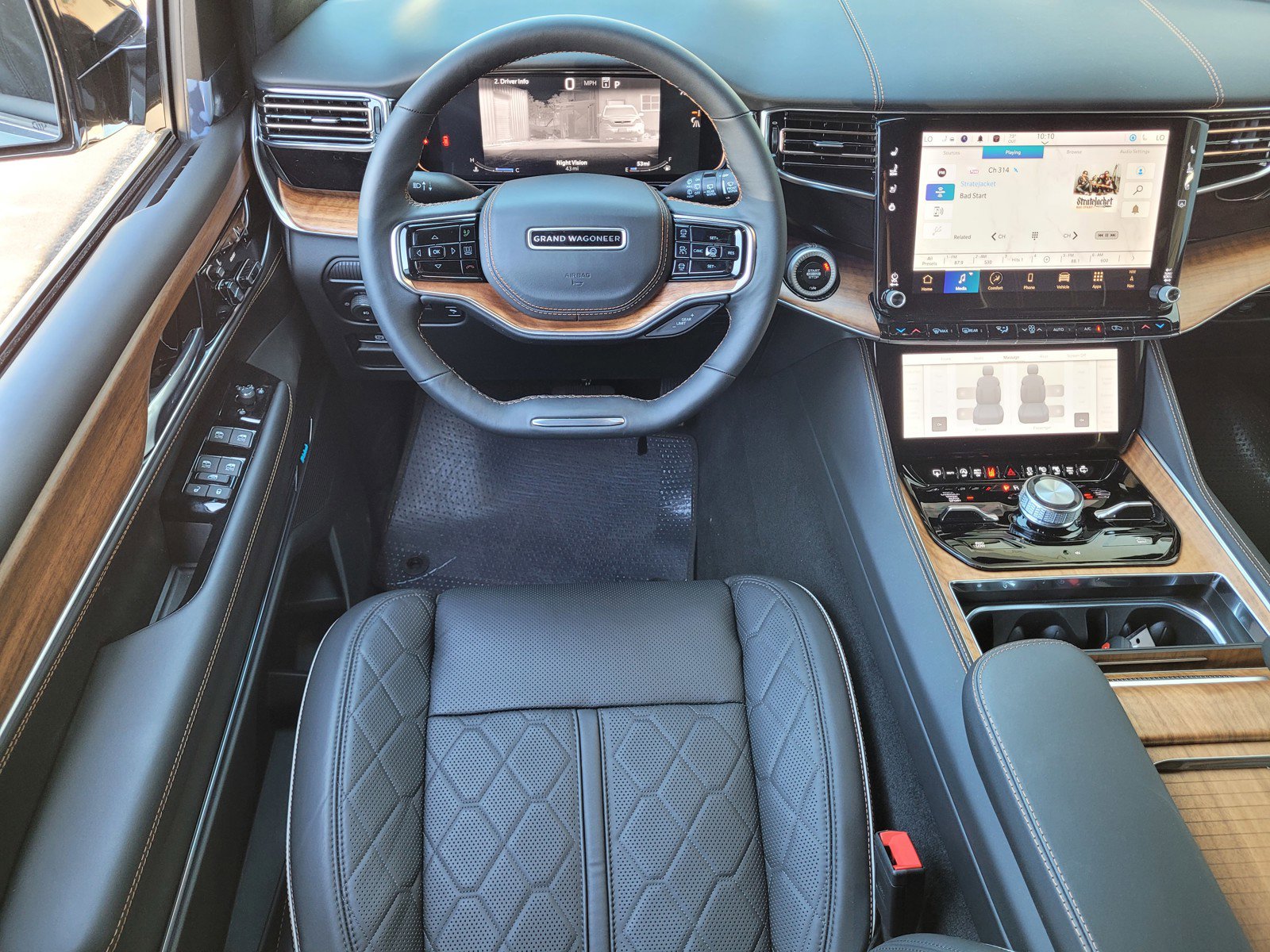 2024 Jeep Grand Wagoneer L III photo 5