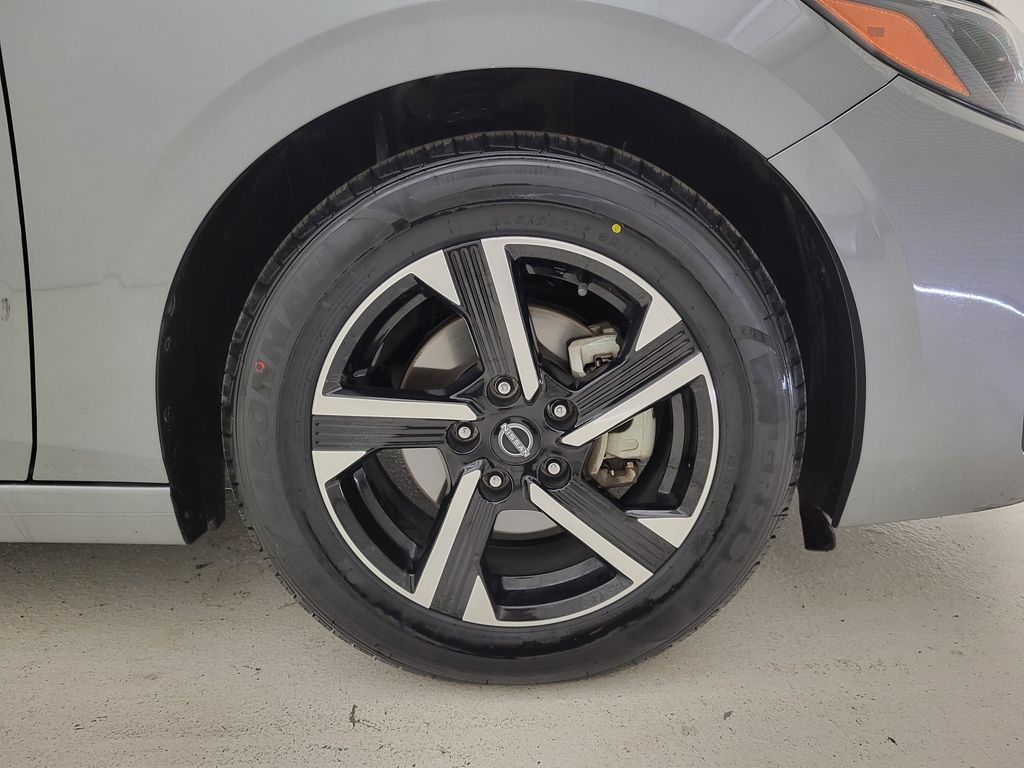 2024 Nissan Sentra SV photo 17