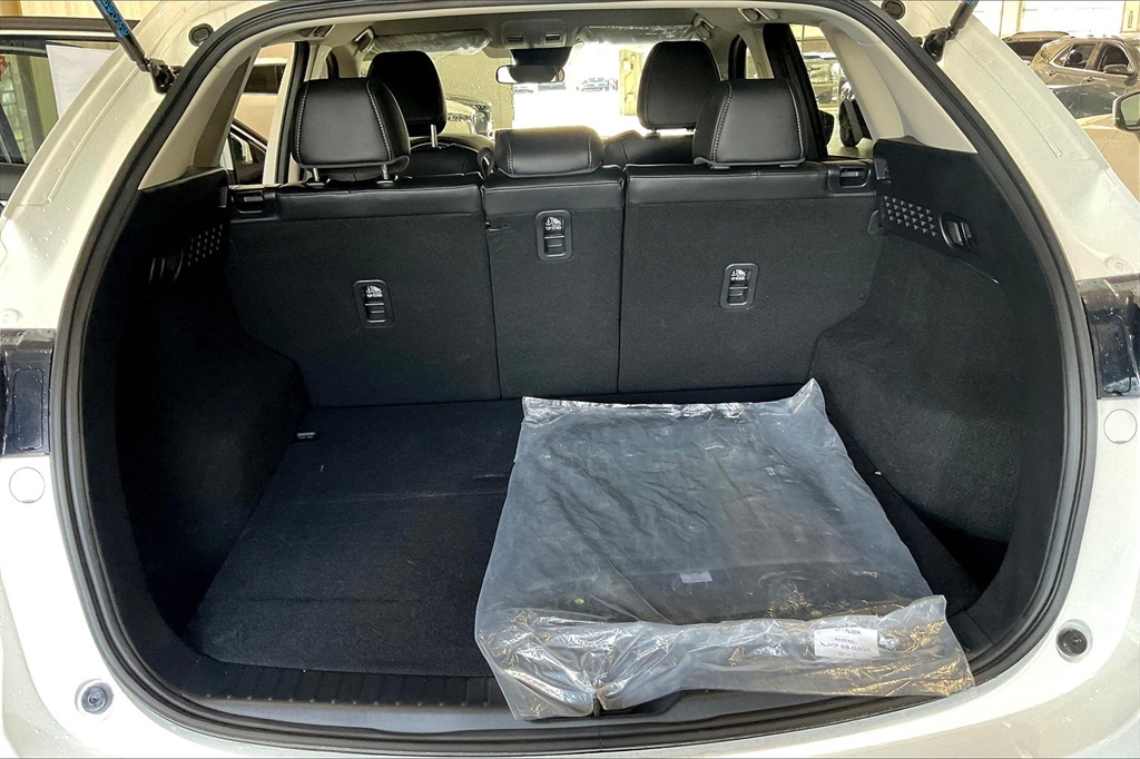 2025 Mazda CX-5 2.5 Select photo 26