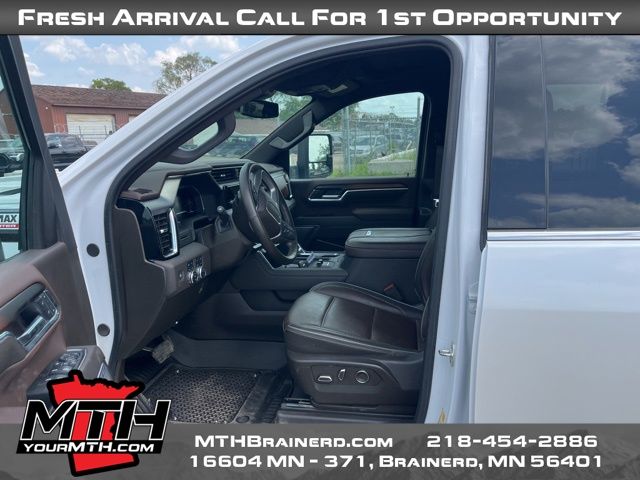 2025 Gmc Sierra HD Denali photo 9