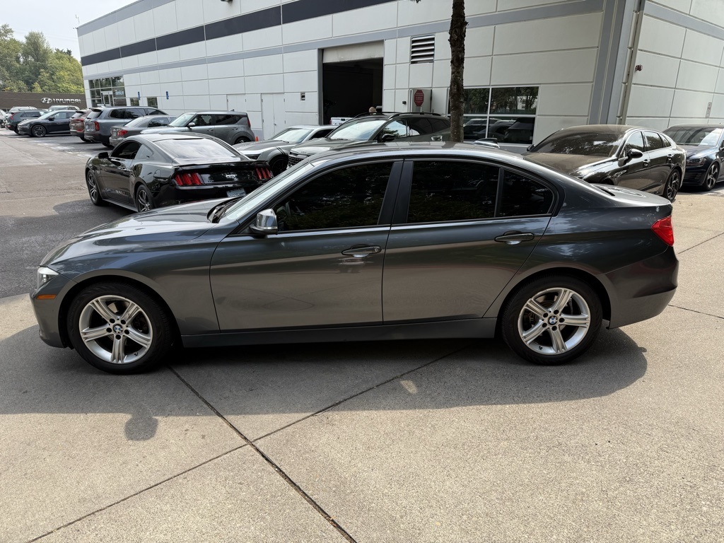 2015 Bmw 320i Sedan SA photo 3