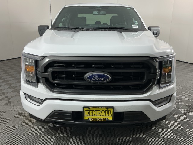 2023 Ford F-150 XLT photo 2