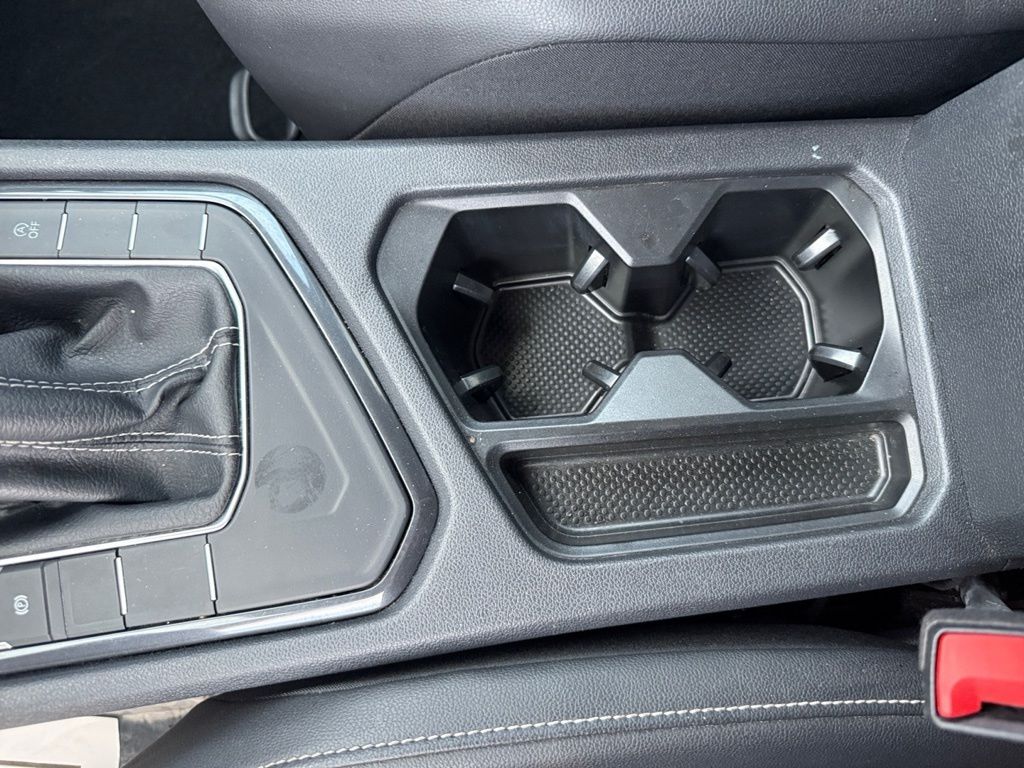 2024 Volkswagen Tiguan SE Wolfsburg Edition photo 14