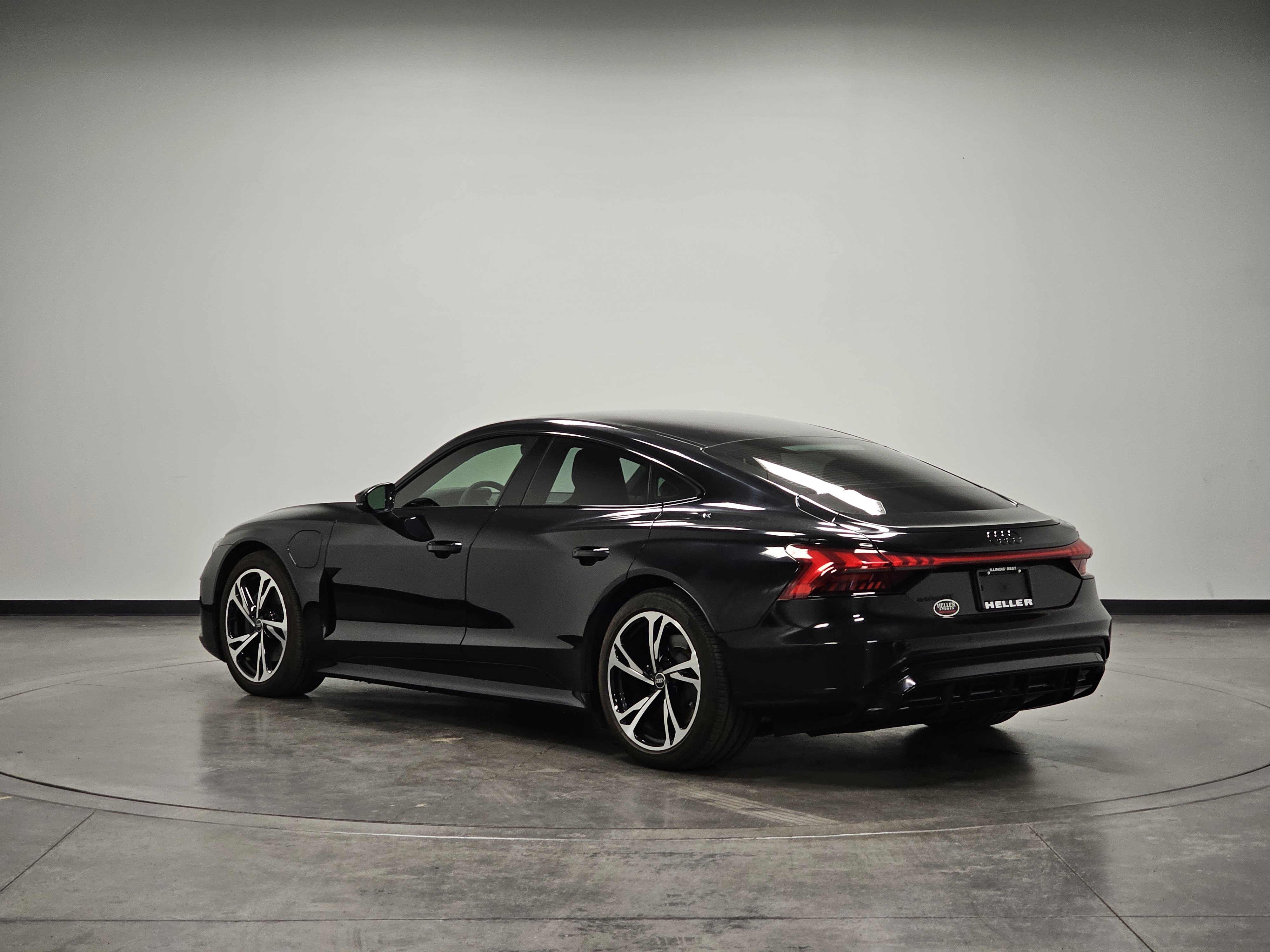 2023 Audi e-tron GT Premium Plus photo 3