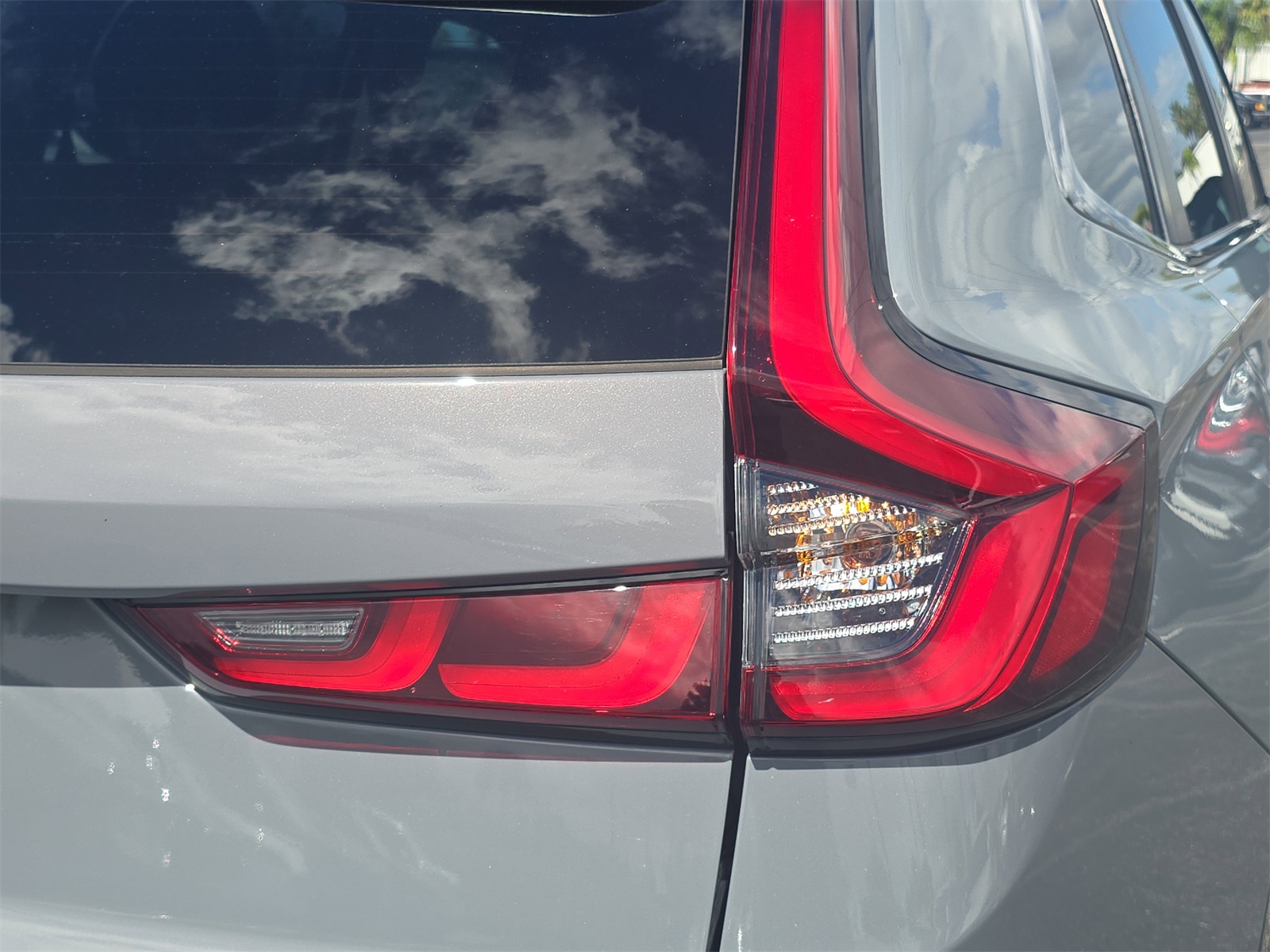 2025 Honda CR-V EX photo 5