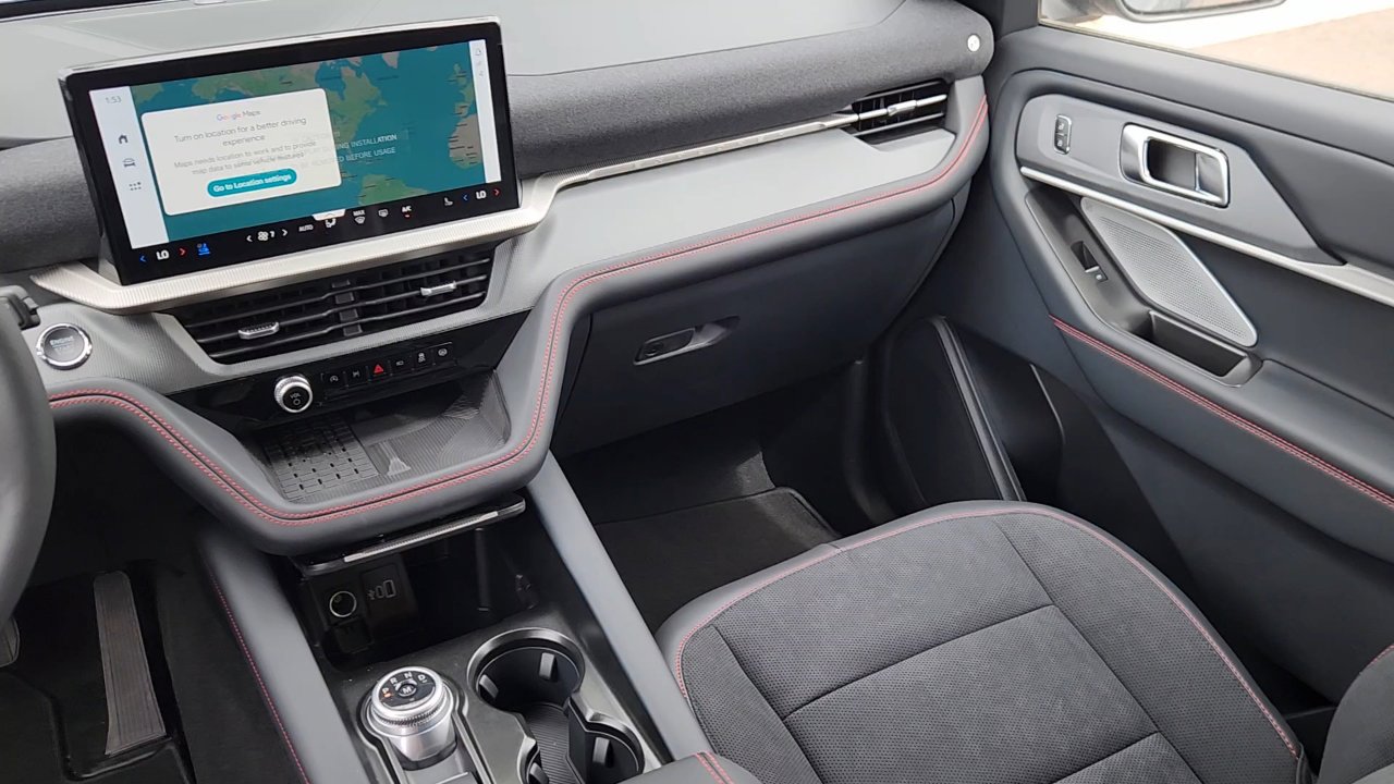 2025 Ford Explorer ST photo 15