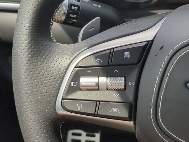 2025 Genesis G70 Sport photo 23