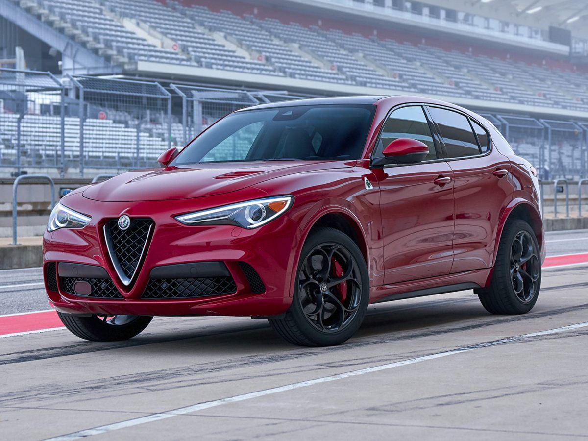 2021 Alfa Romeo Stelvio Base's photo