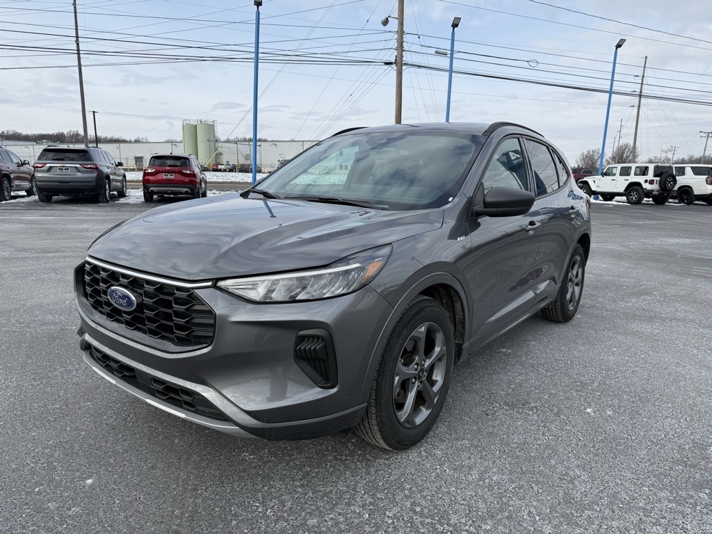 2023 Ford Escape ST-Line's photo