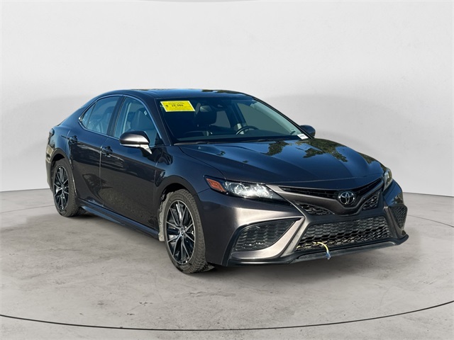 2023 Toyota Camry SE photo 7