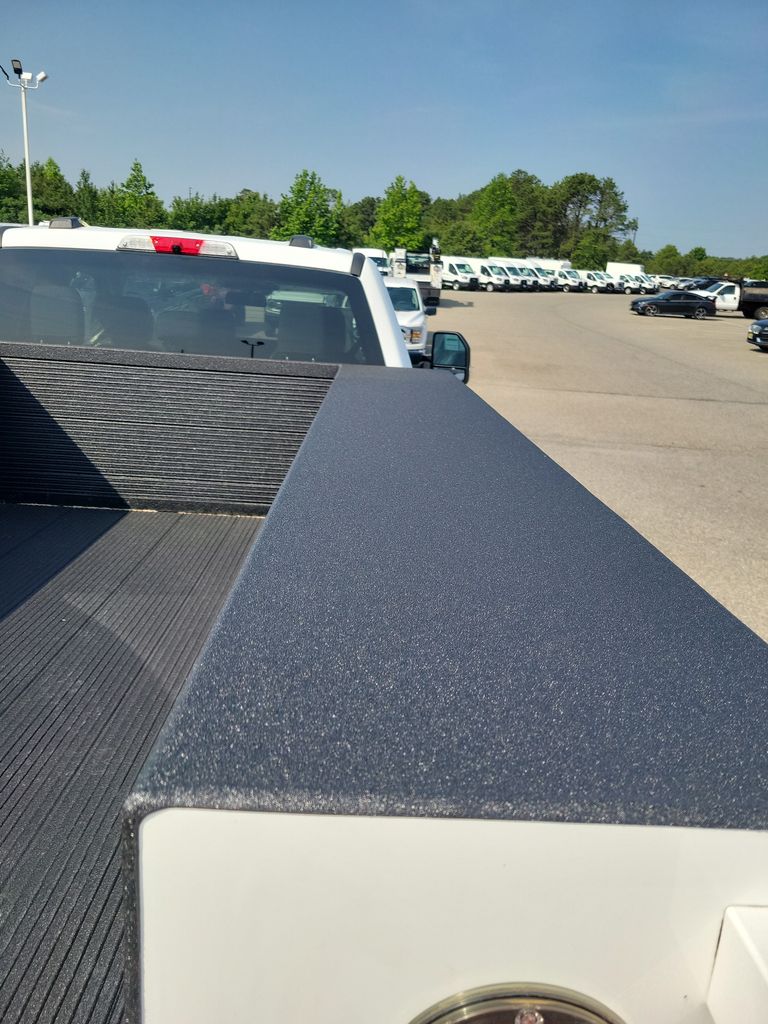 2025 Ford F-350 XLT photo 5