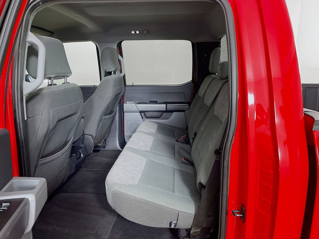 2023 Ford F-150 XLT photo 16